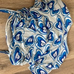 SHEIN Blue Heart Crop Top